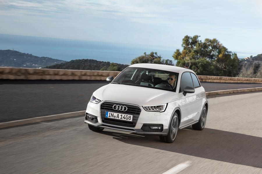  Audi A1 Active TFSI Ultra (8X) 2014 года  (WW) (фото 2 из 12)